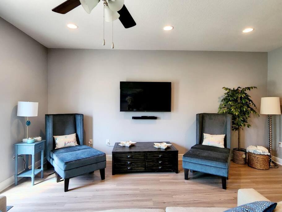 Entire Home- Gorgeous 3Br Townhome Pool, Grill, Washer, Dryer, 2 Free Drive Up Spaces Sleeps 6 Close To Everything Pcb! Panama City Beach Exterior photo