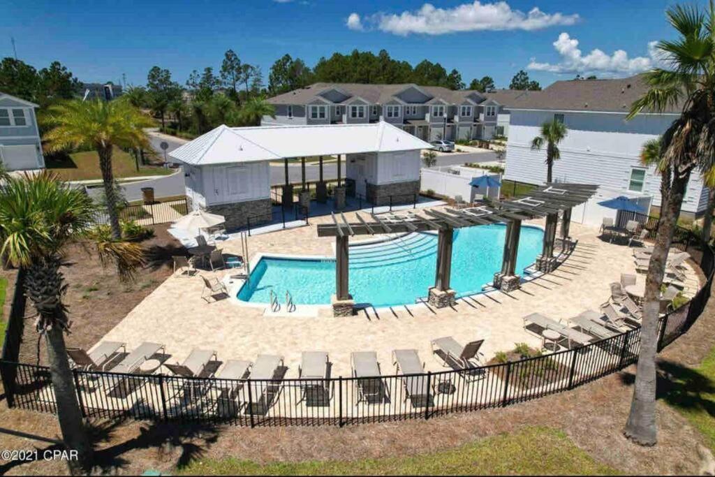 Entire Home- Gorgeous 3Br Townhome Pool, Grill, Washer, Dryer, 2 Free Drive Up Spaces Sleeps 6 Close To Everything Pcb! Panama City Beach Exterior photo
